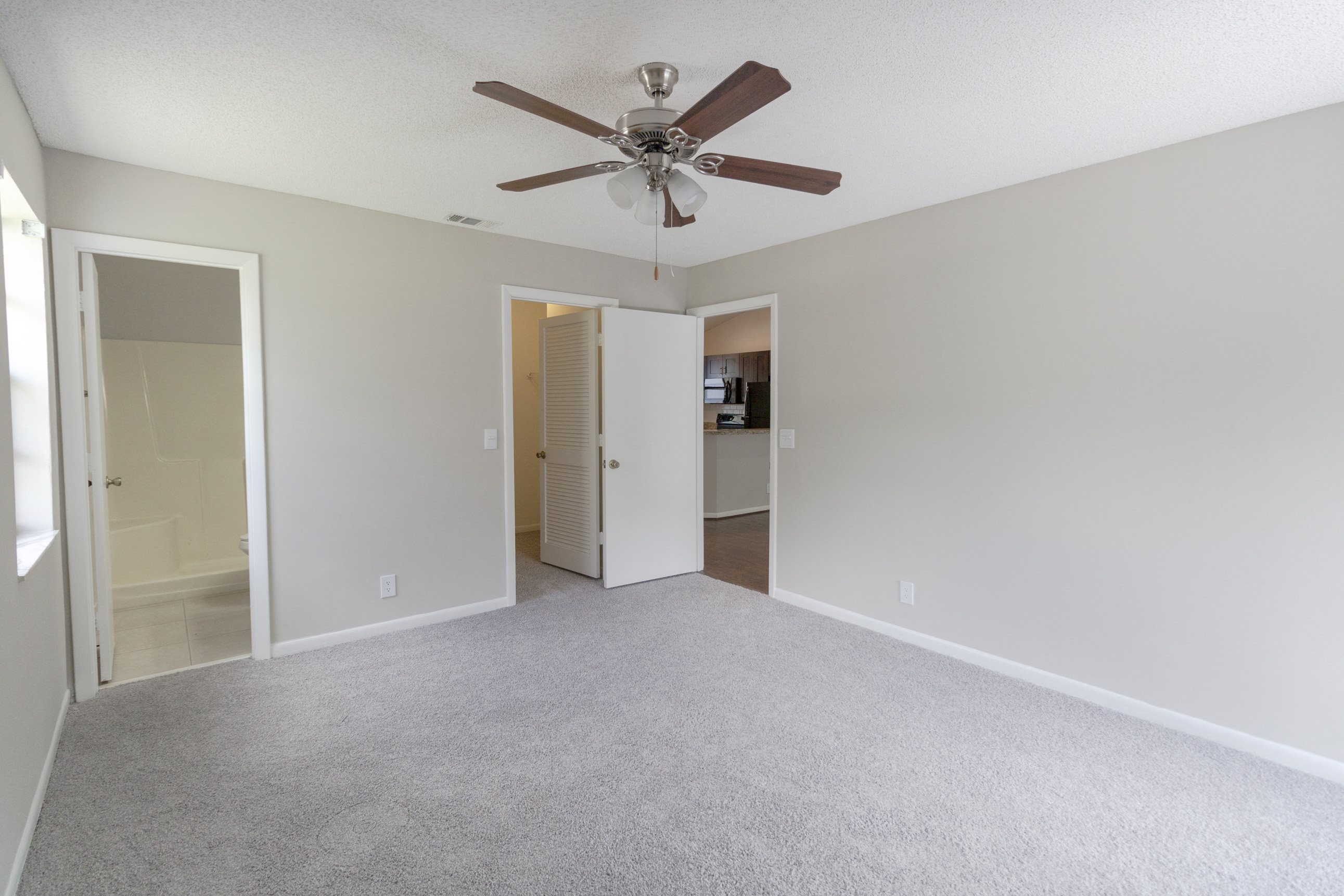 Gallery Photo 56